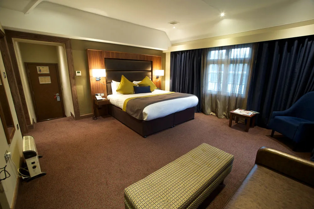 Best Western Frensham Pond Hotel