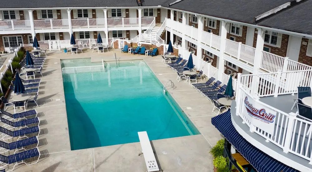 Saratoga Resort