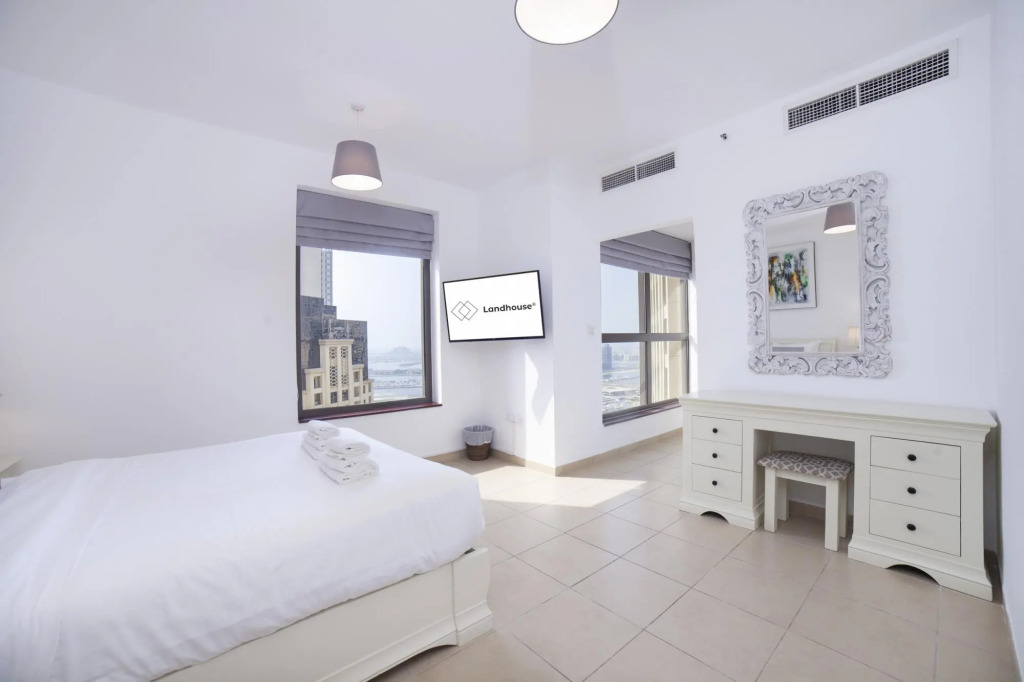Stunning Marina Seaview Apartment 4 BR JBR