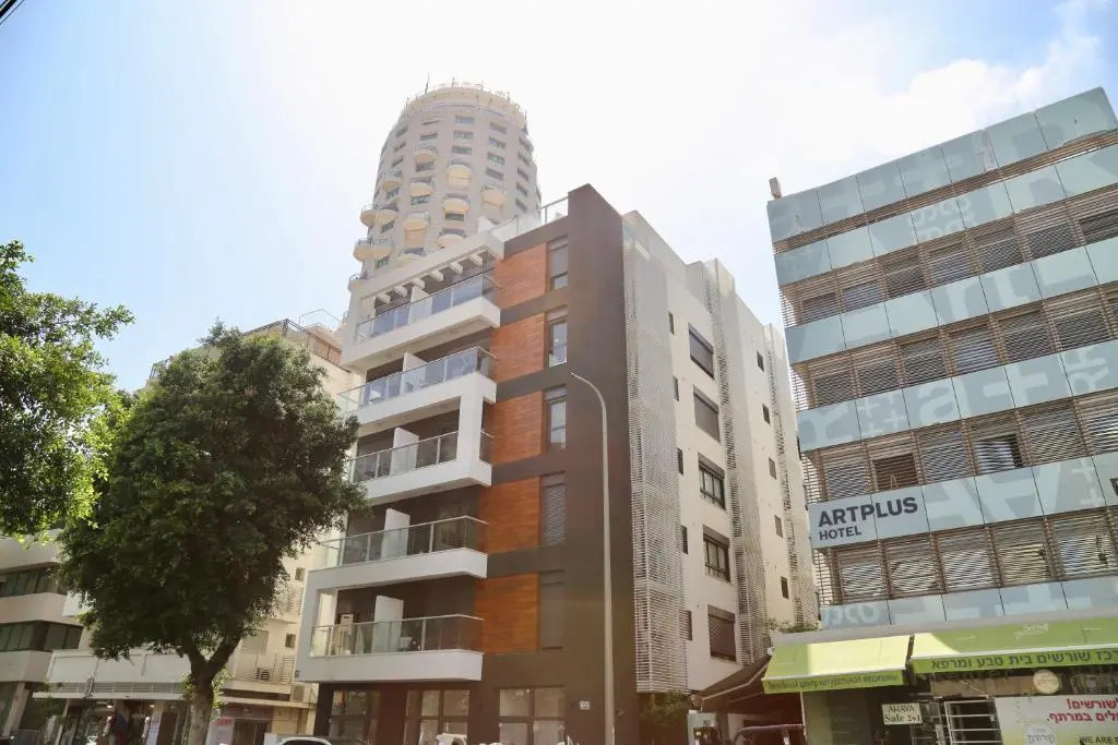 Spacious 1BR w Panoramic Sea View by Sea N Rent