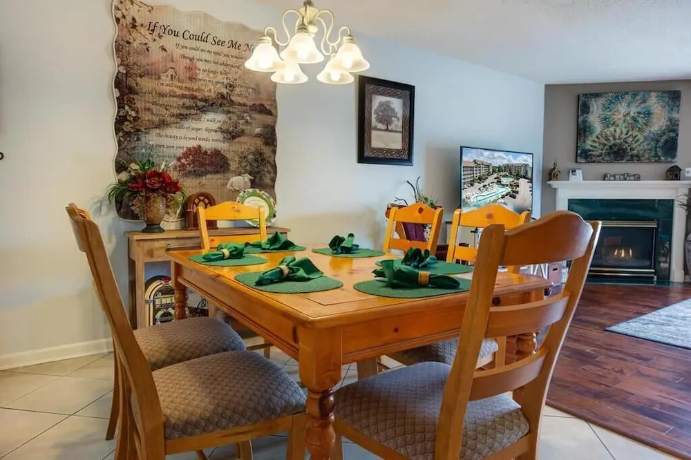 Whispering Pines 433