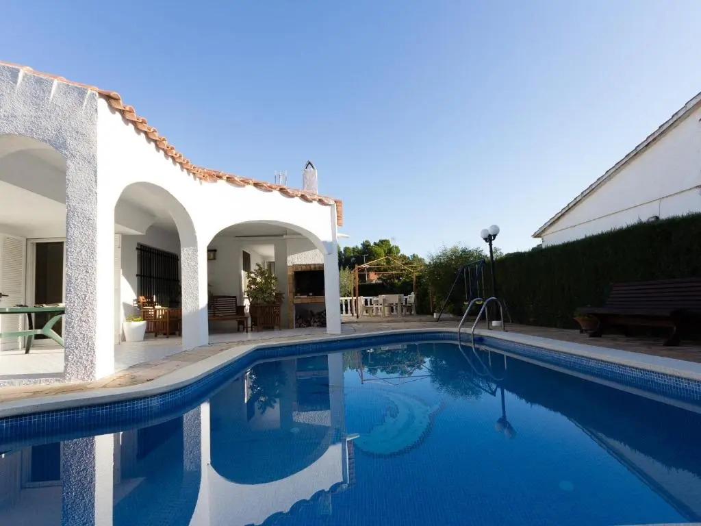 Casa familiar con piscina a 200m de la playa ham