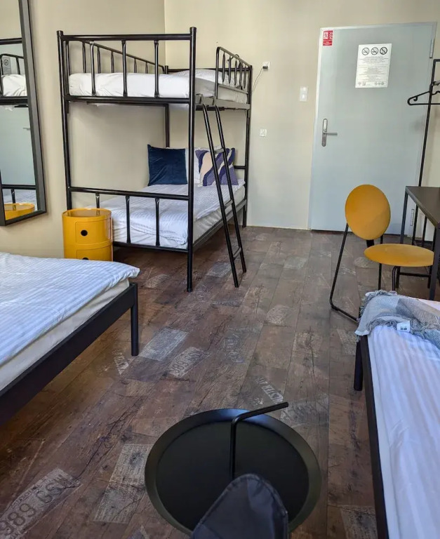 RYNEK 30 Hostel