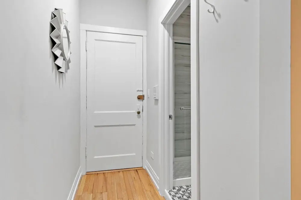 Stylish Studio - Barry S1