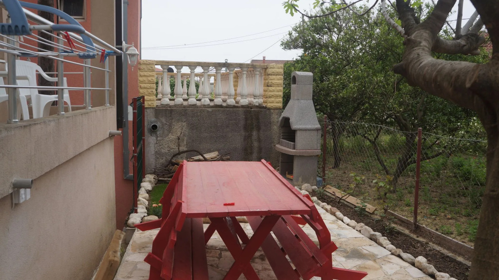 Apartments Lora