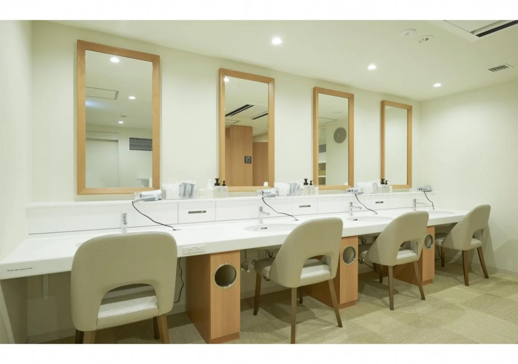 First Cabin Kyobashi