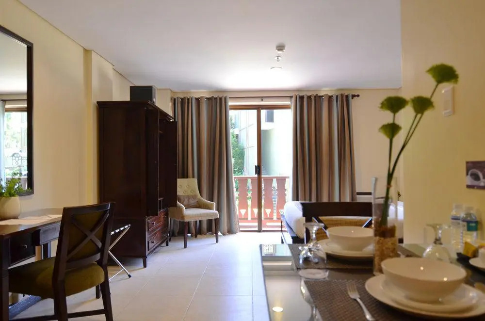 Crosswinds Resort Suites