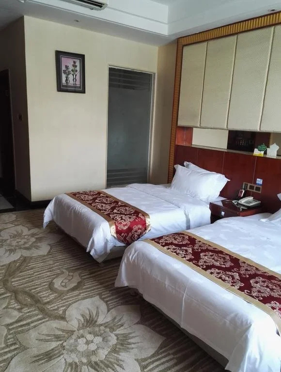 Spring Bay Hotel