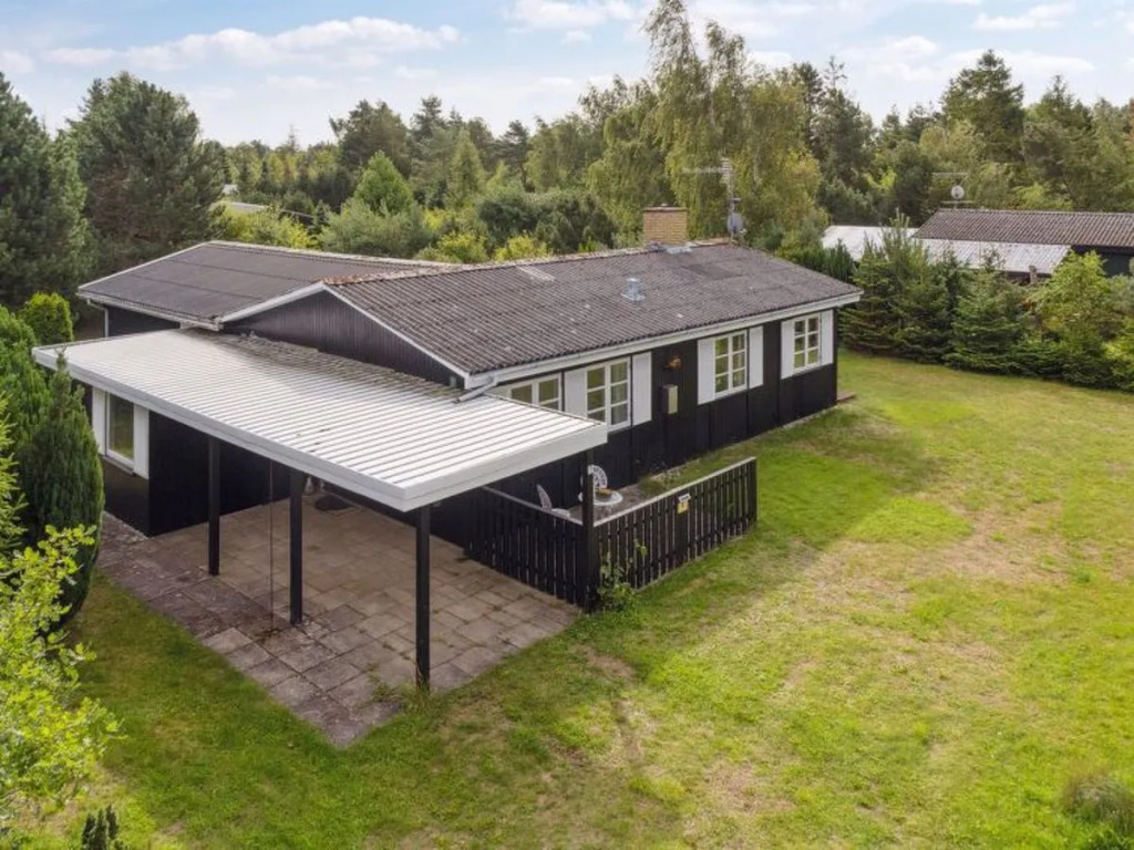 "Brunhilde" - 850m from the sea in Lolland, Falster and Mon