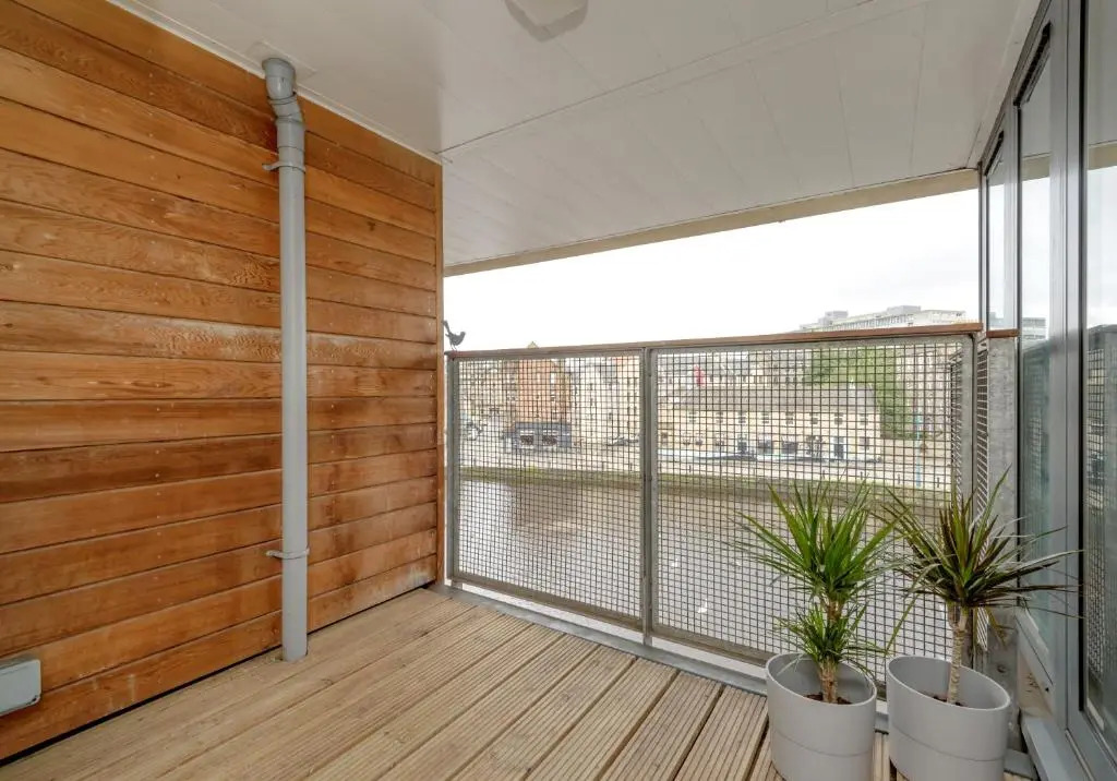 The Sandport Way Residence