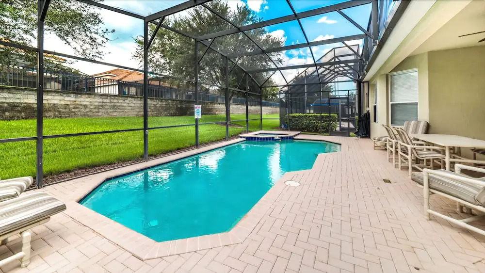2638 Windsor Hills