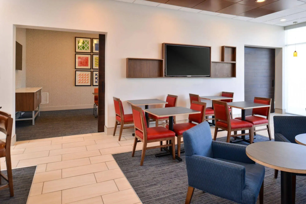 Holiday Inn Express & Suites - Southgate - Detroit Area by IHG