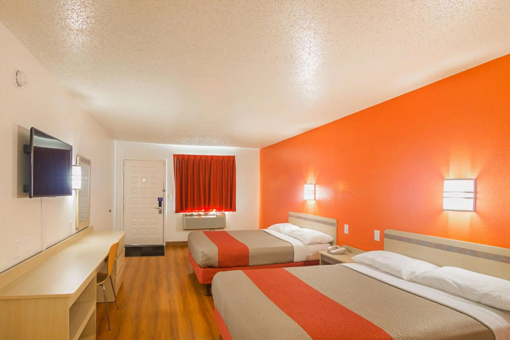 Motel 6-Lawton, OK