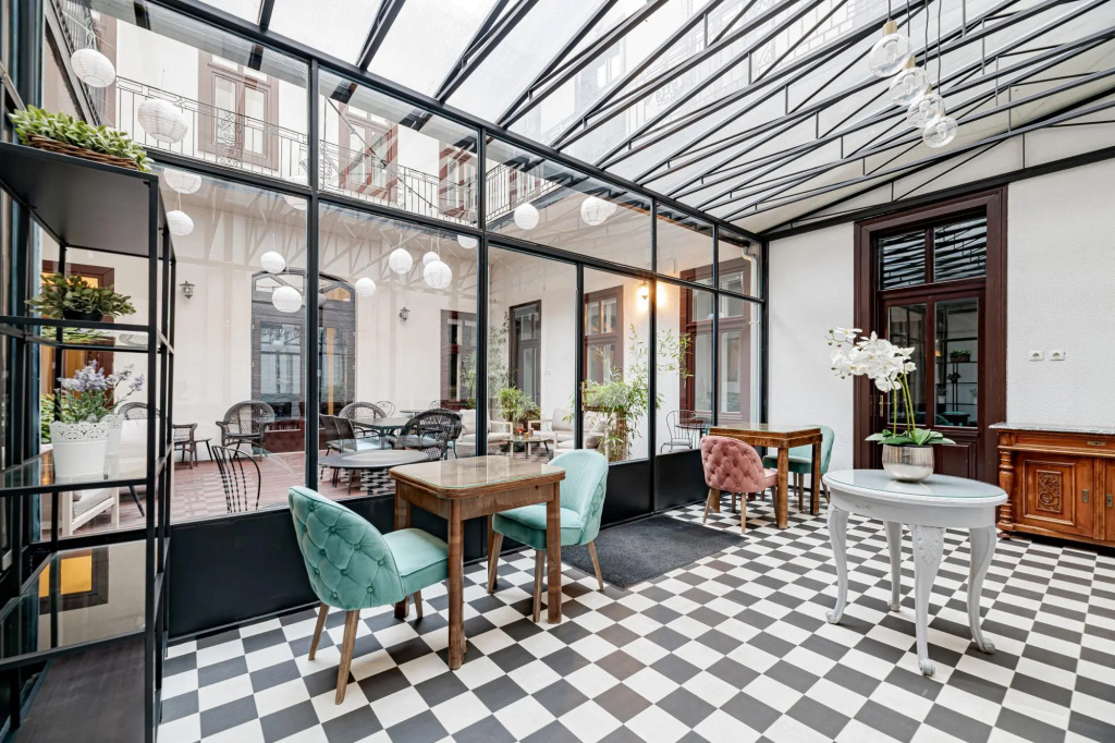 Beletage-Boutique Hotel