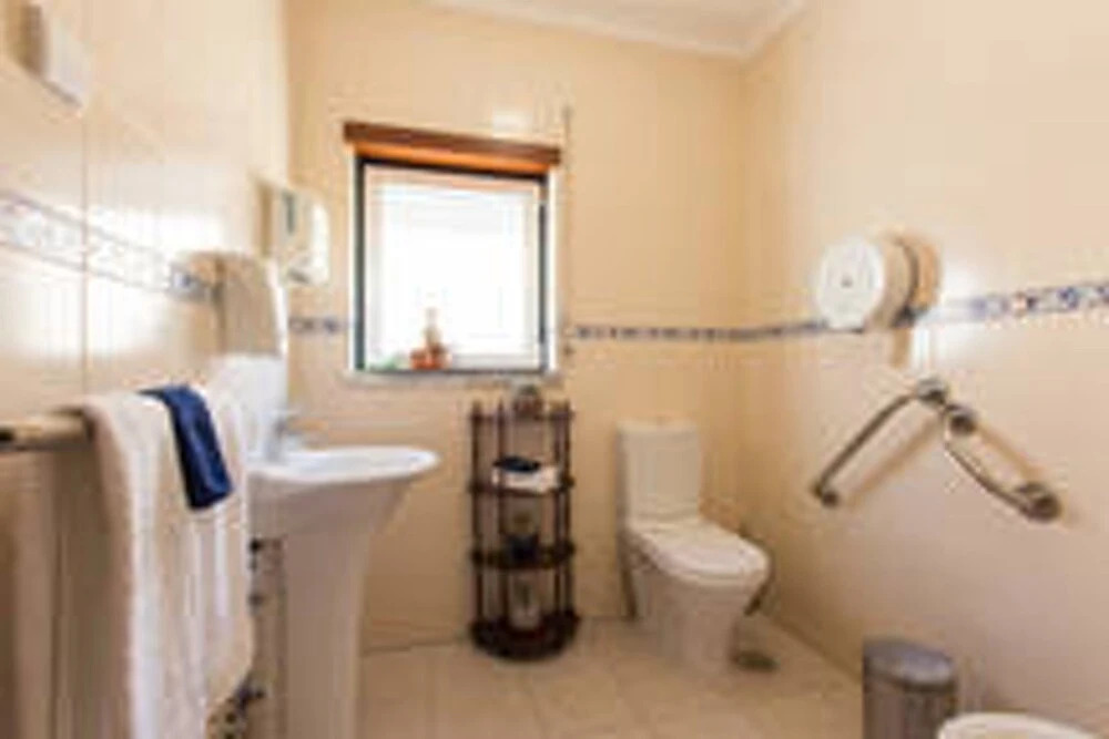 House With 9 Bedrooms in São Bartolomeu de Galegos, With Wonderful Mou