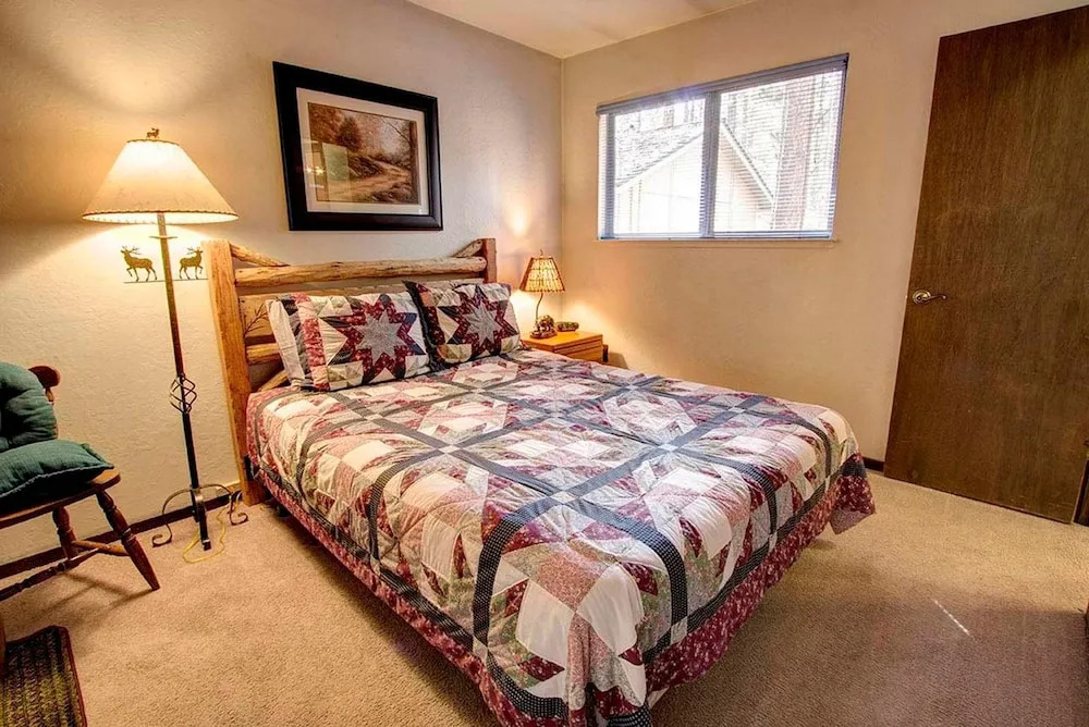 Tahoe Island Hideaway by Lake Tahoe Accommodations