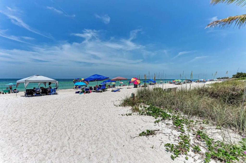 Island Serenity - 6250 Holmes #54