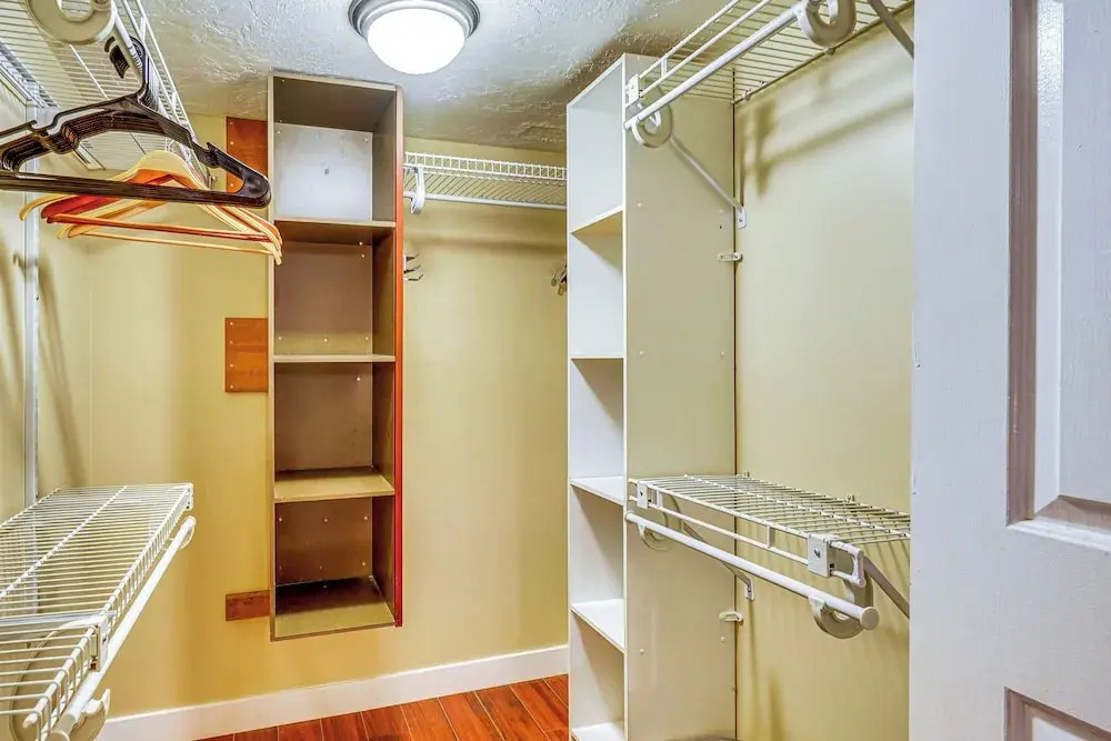 Near Hiking, Dining & Parks! Sunny SLC Retreat