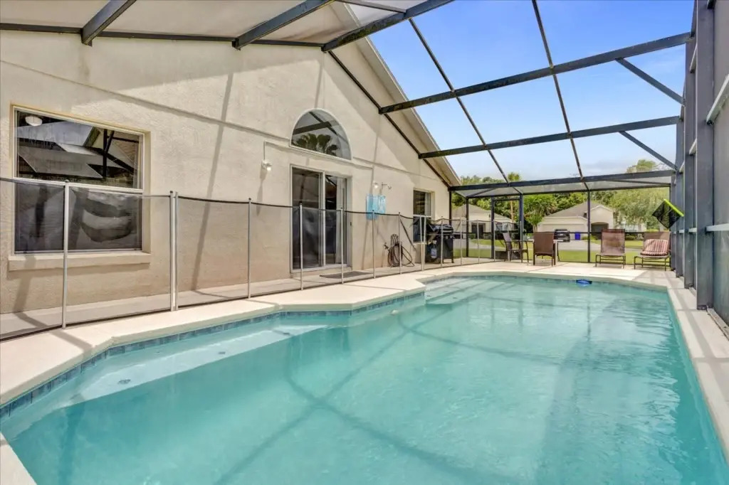 3 Bd 2 Ba Cumbrian Lakes 4695 Cl