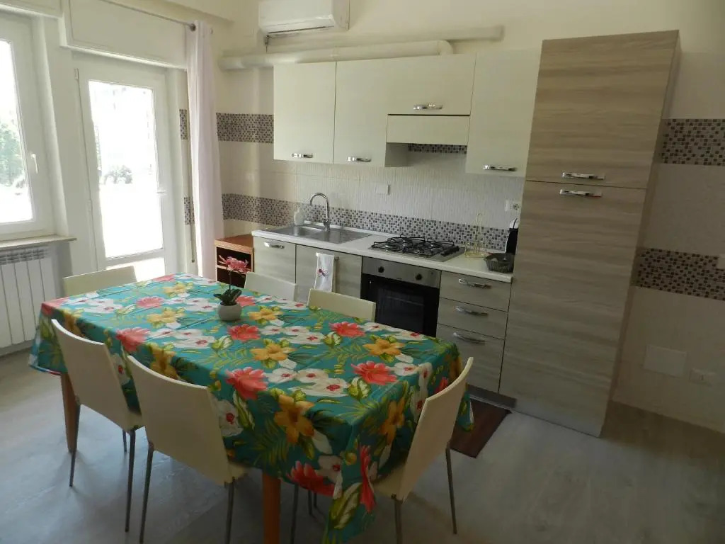 Appartamenti Via Cortonese 1