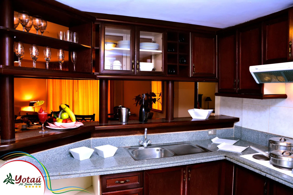 Yotau All Suites Hotel