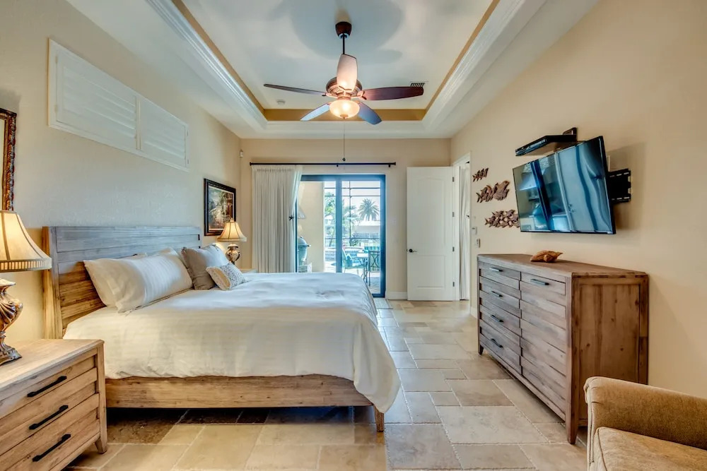 Villa Tritons Tide- Roelens Vacations