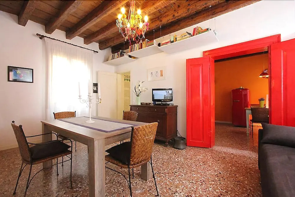 LUXURY SANTO STEFANO