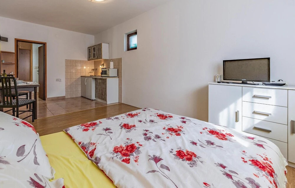 Beautiful Apartment in Pula With Wifi