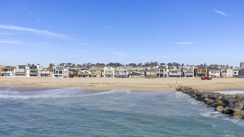 4805 Seashore A Beck 3 Bedroom Duplex
