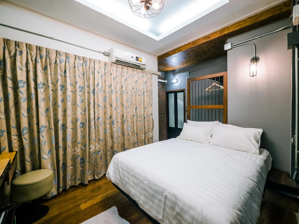 Zeds Hostel Bangkok
