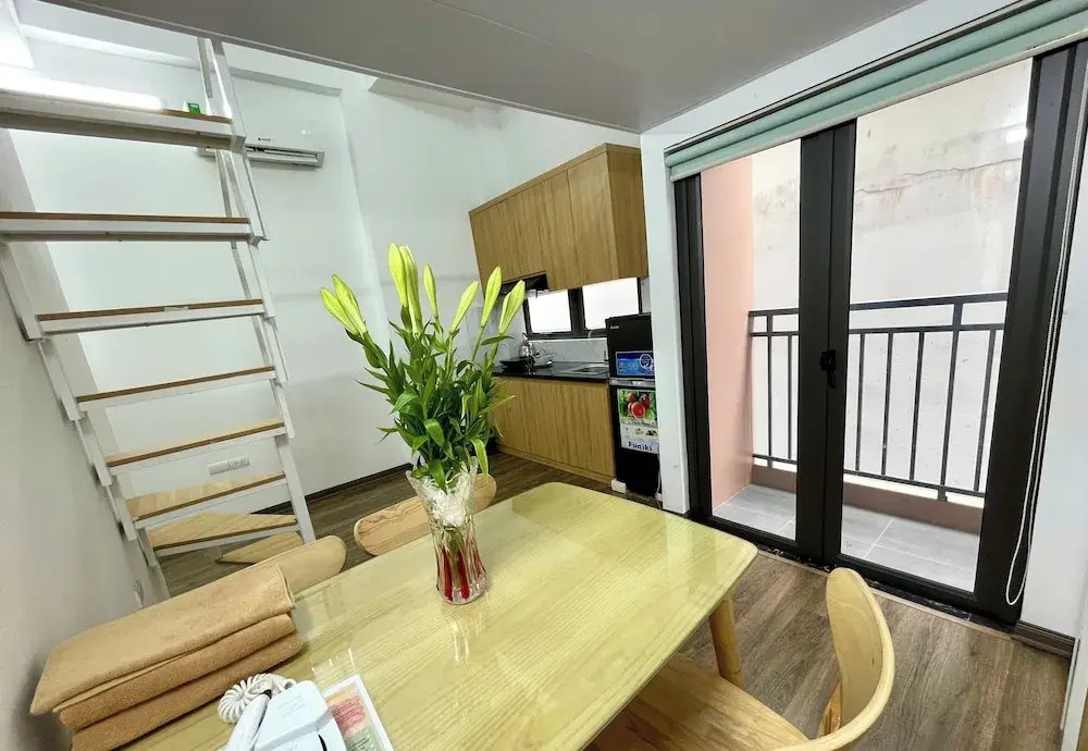 Era Apartment Khuc Thua Du