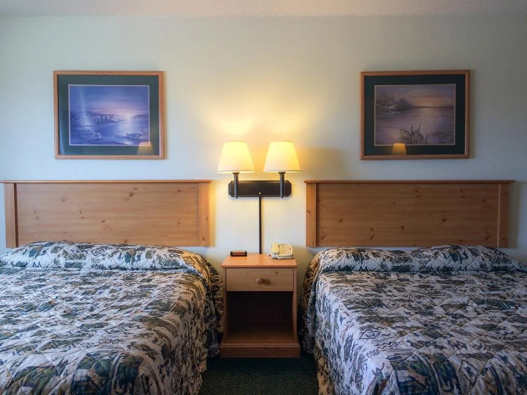 White Oak Inn & Suites
