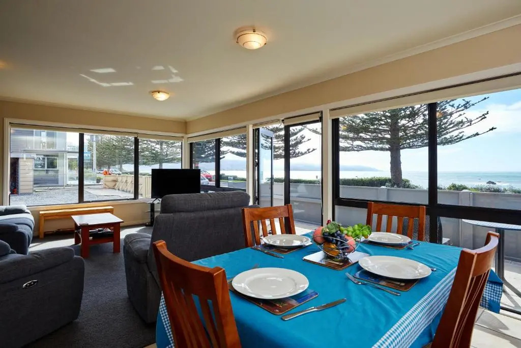 Paradise Inn - Kaikoura Holiday Home
