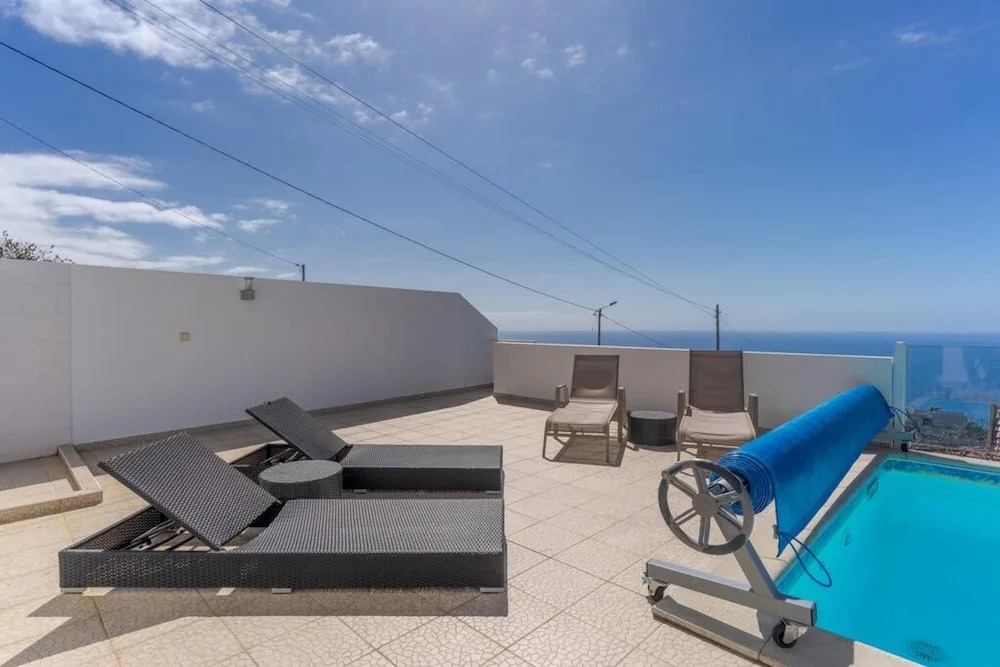Villa Eldomar 61 in Estreito da Calheta