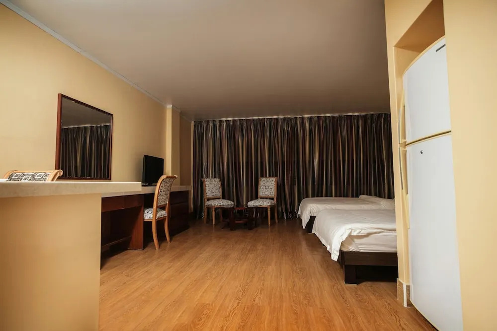 Gold Beach Hotel