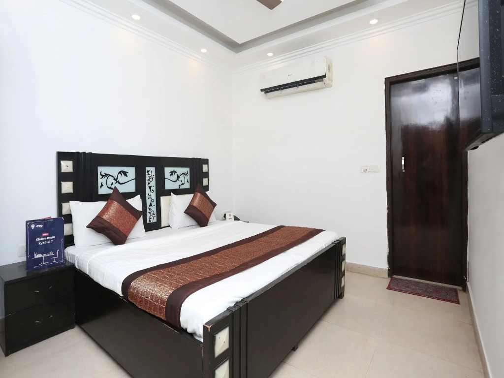 OYO 12779 5 seas Hotel and Banquet