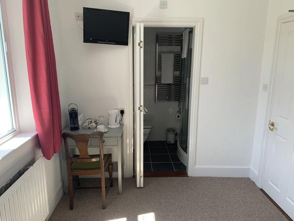 Lower Winsford Apartments & Rooms