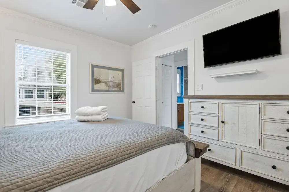 Bungalow On Ave O 1 Bedroom Home