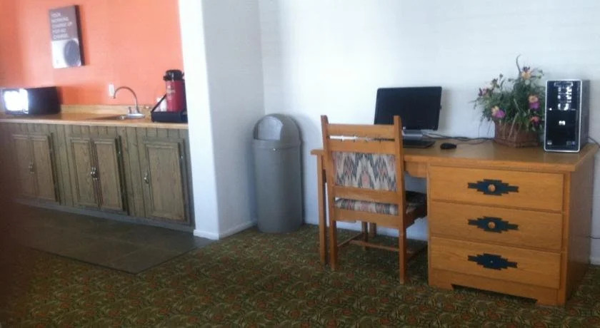 Motel 6 Los Alamos