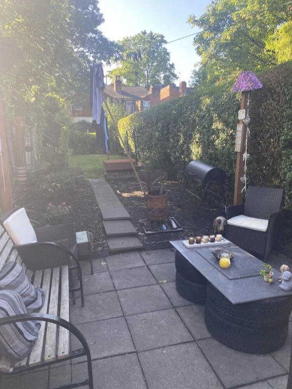 Charming 1-bed House in Birmingham