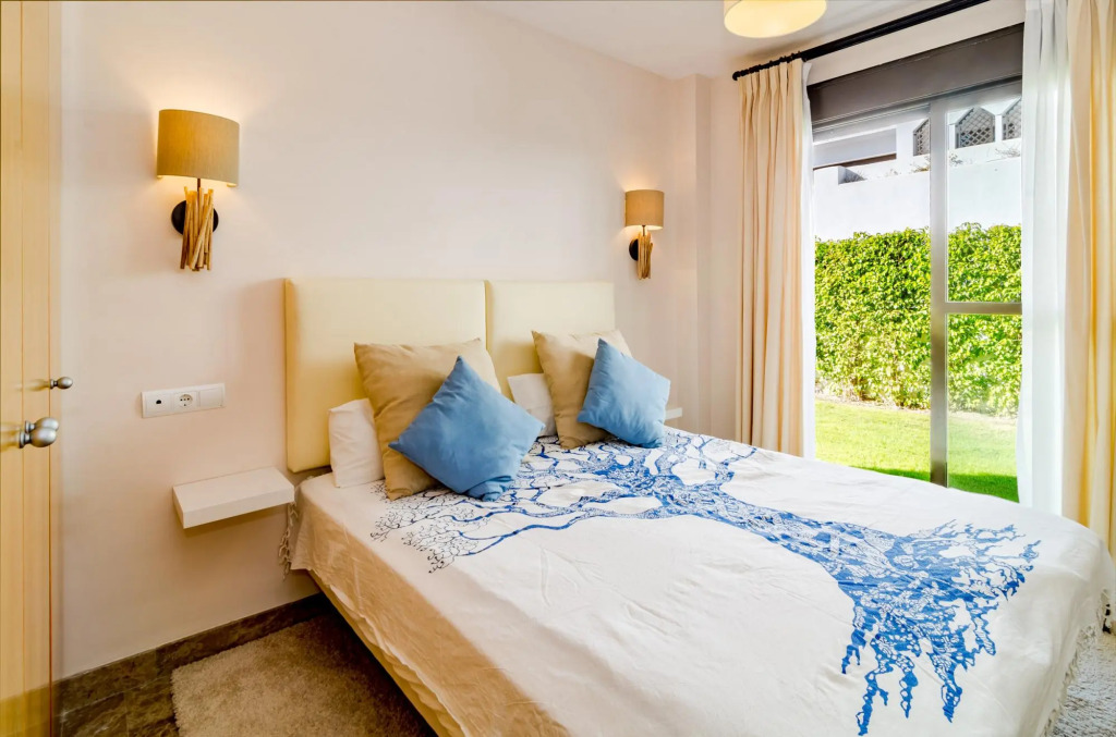 Gh-modern 2 bed Apartment With Pool in Estepona