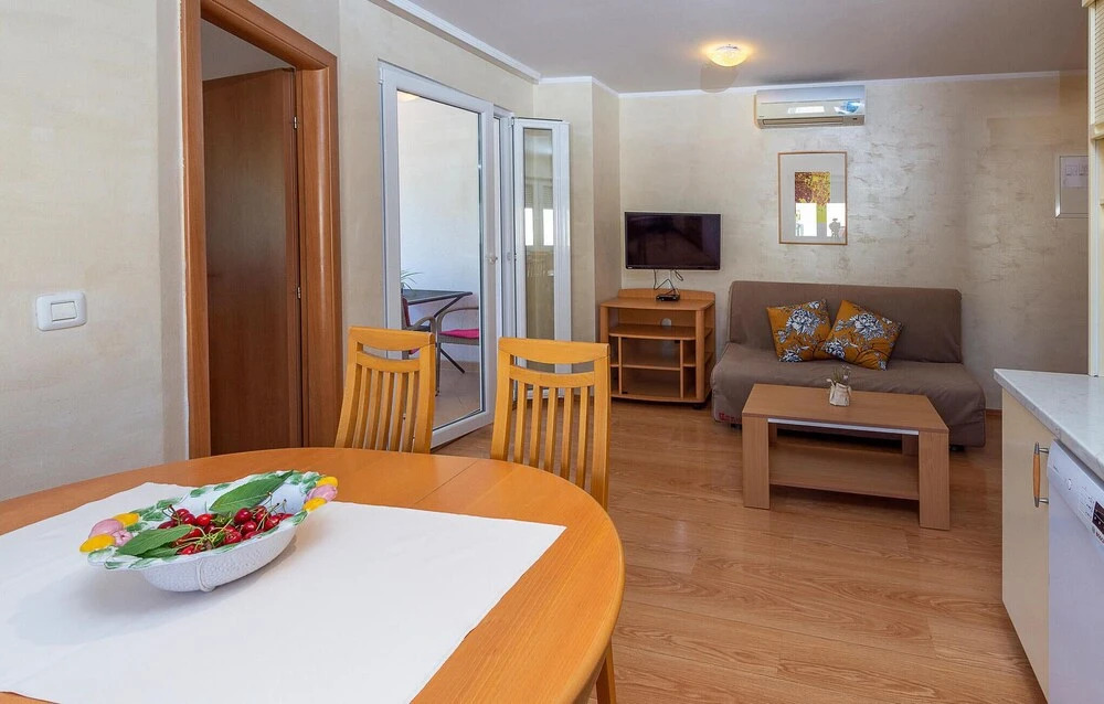 Awesome Apartment in Rovinj With Wifi and 2 Bedrooms