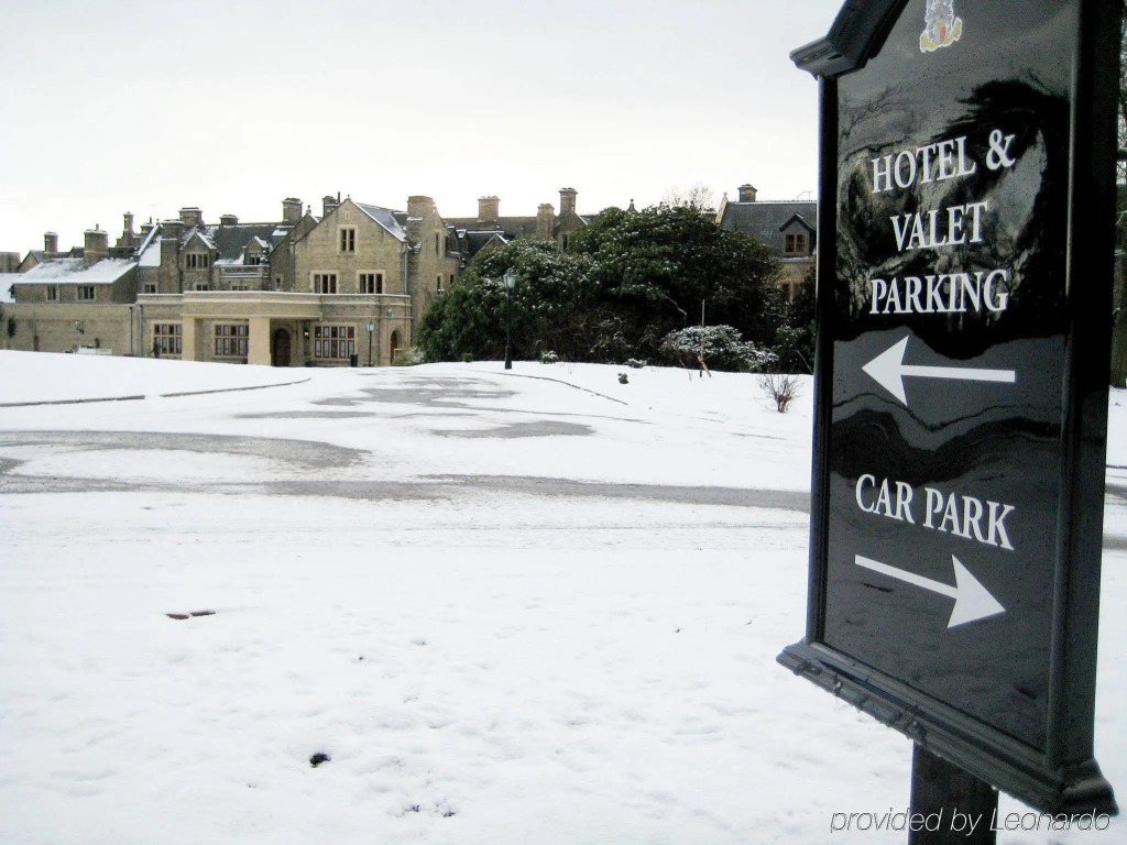 South Lodge Hotel