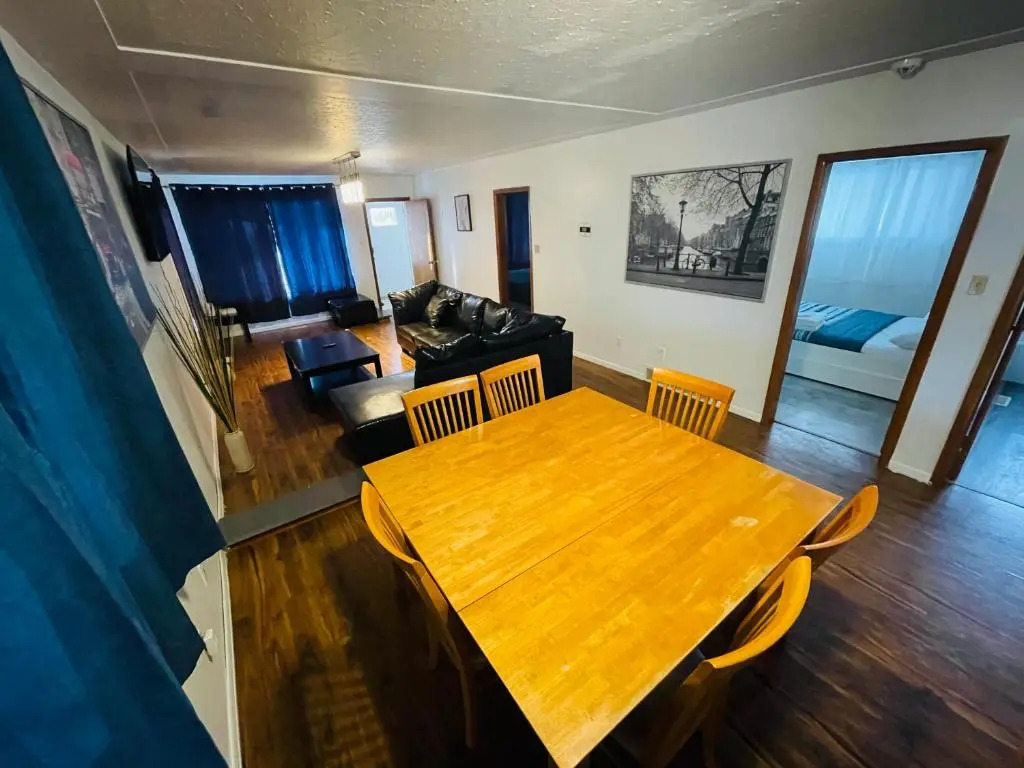 Best Getaway Location in Edmonton 2 and 3 bedroom houses available
