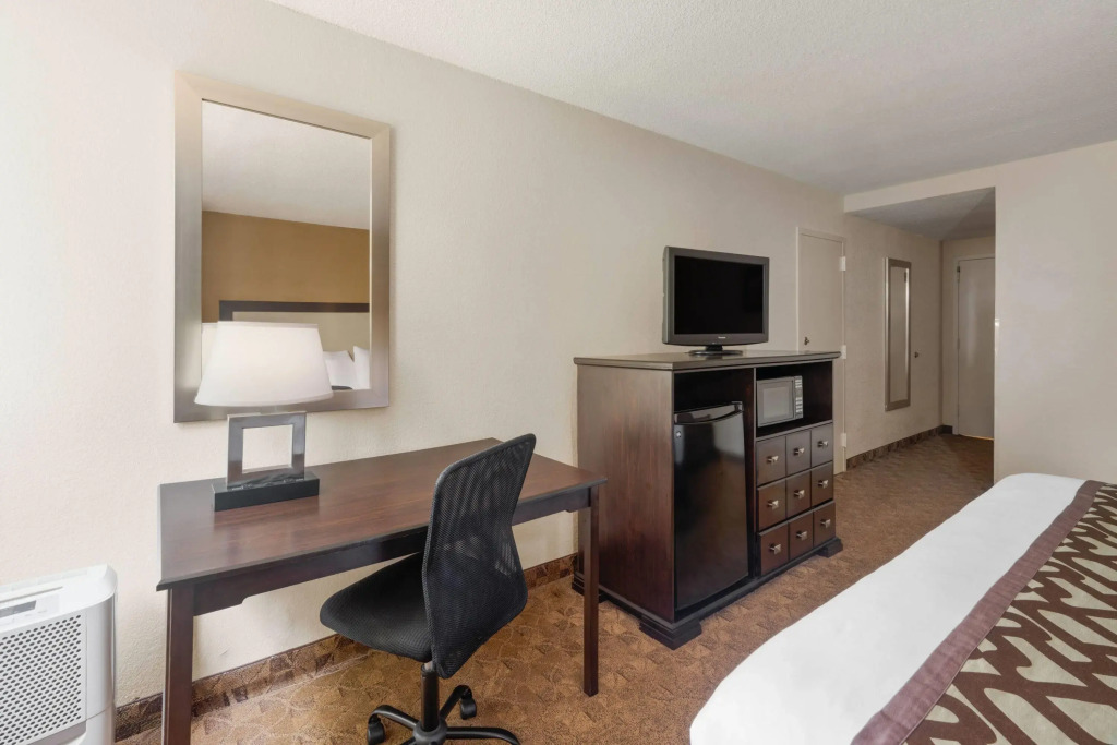 Village Inn Clemmons-Winston Salem, Trademark by Wyndham