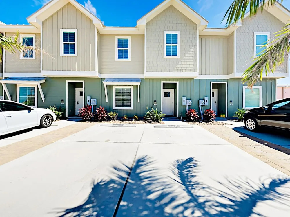 14308 Ridely Way Townhouse 3 Bedrooms 3 Bathrooms Townhouse