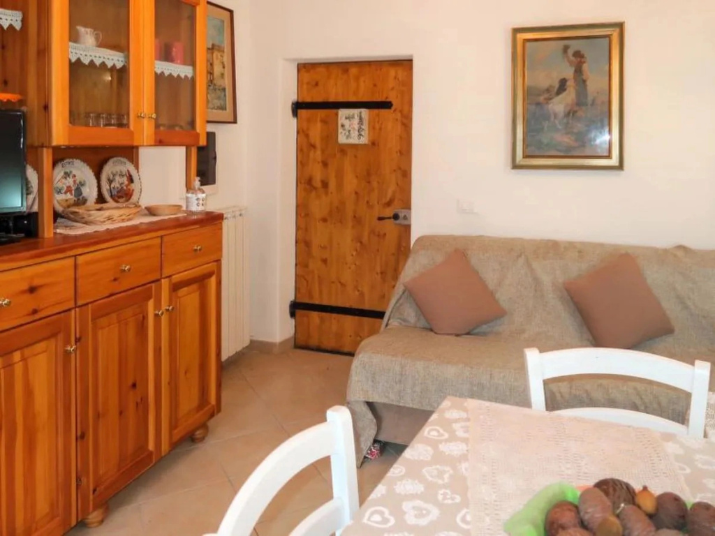 House Reanna Apricale