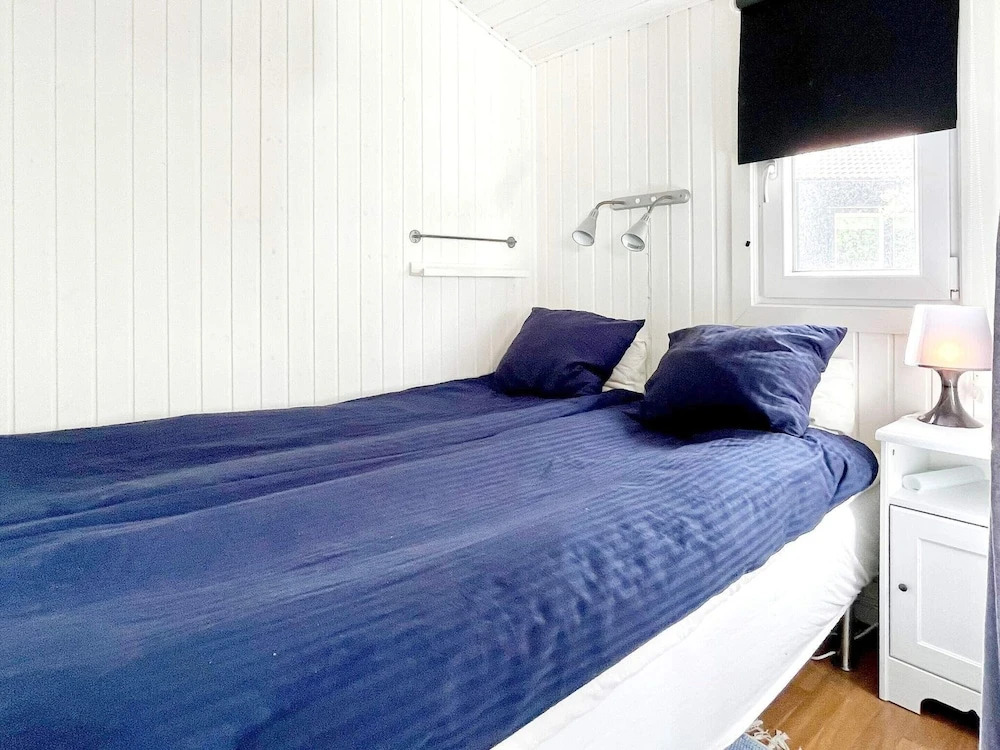 6 person holiday home in Mönsterås-By Traum