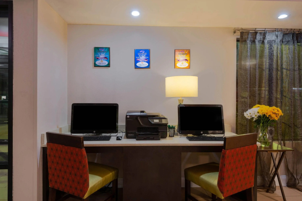 La Quinta Inn & Suites - New River Gorge National Park