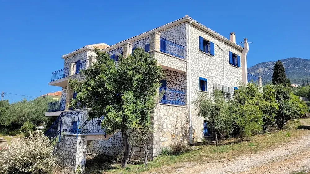 Stone House in olive Grove - former Denis Stone Villa